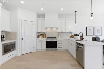 14238 SE Ellis St, Portland, OR 97236 - Photo 9