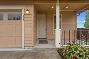 519 Stepping Stone St, Kalama, WA 98625 - Photo 3