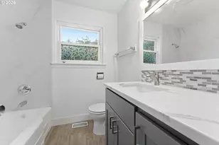 1555 Pearl St NE, Salem, OR 97301 - Photo 17