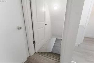 1555 Pearl St NE, Salem, OR 97301 - Photo 25