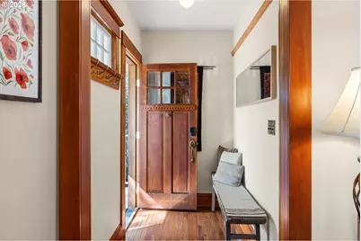 2136 SE 38th Ave, Portland, OR 97214 - Photo 3