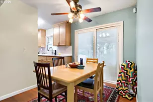 18126 SE Lincoln St, Portland, OR 97233 - Photo 7