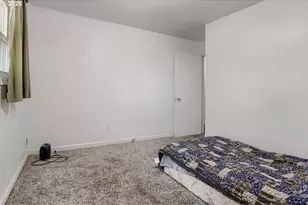 18126 SE Lincoln St, Portland, OR 97233 - Photo 19