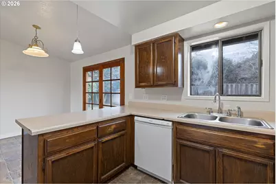 317 SW Angeline Ave, Gresham, OR 97080 - Photo 13