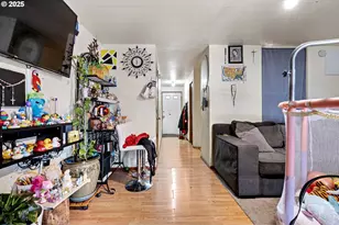 1194 R St, Springfield, OR 97477 - Photo 19