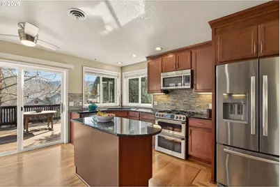 1235 11th St, West Linn, OR 97068 - Photo 9