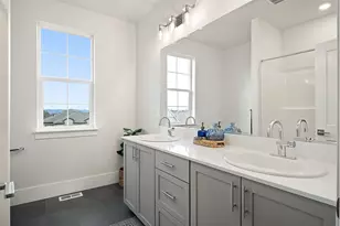 18052 SW Alvord Ln, Beaverton, OR 97007 - Photo 11