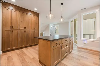 464 SE Haddock Ln, Hillsboro, OR 97123 - Photo 17