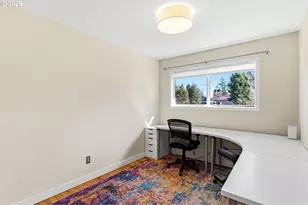 2115 NE 136th Ave, Portland, OR 97230 - Photo 13