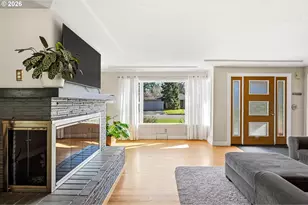 2115 NE 136th Ave, Portland, OR 97230 - Photo 7