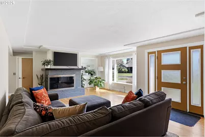 2115 NE 136th Ave, Portland, OR 97230 - Photo 3