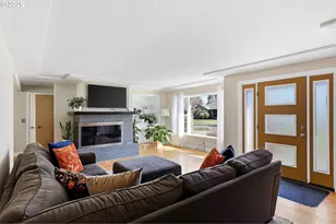 2115 NE 136th Ave, Portland, OR 97230 - Photo 3