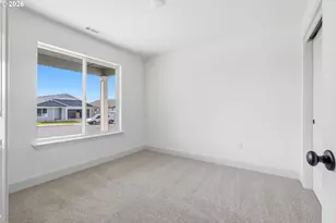 873 NE Laurel Spgs Dr, Hermiston, OR 97838 - Photo 5