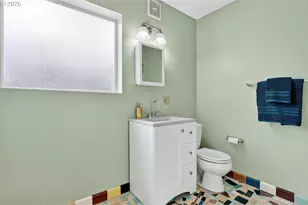 8112 SW 5th Ave., Portland, OR 97219 - Photo 27