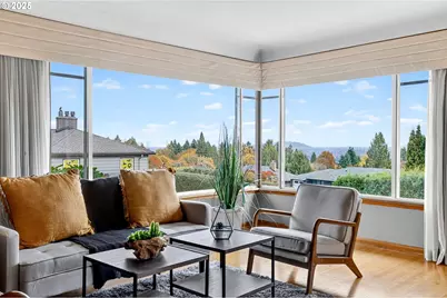 8112 SW 5th Ave, Portland, OR 97219 - Photo 5