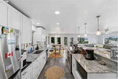 93930 Bridge View Ln, North Bend, OR 97459 - Photo 19