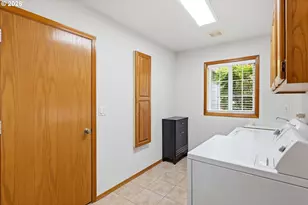 16424 NW Brandberry Dr, Portland, OR 97229 - Photo 13