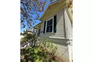 1063 SE Jackson St, Roseburg, OR 97470 - Photo 5