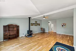 95643 Sitkum Ln, Myrtle Point, OR 97458 - Photo 9