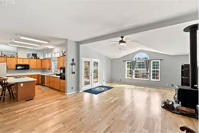 95643 Sitkum Ln, Myrtle Point, OR 97458 - Photo 11