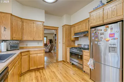 1003 NW Carden Ave, Pendleton, OR 97801 - Photo 17