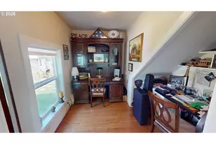29661 Walker St, Gold Beach, OR 97444 - Photo 15