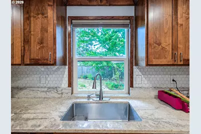 14275 SW 22nd St, Beaverton, OR 97008 - Photo 11