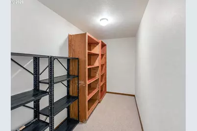 14275 SW 22nd St, Beaverton, OR 97008 - Photo 35