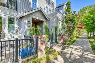 1805 SE Madison St, Portland, OR 97214 - Photo 3