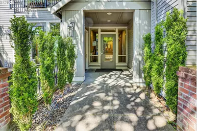 1805 SE Madison St #301, Portland, OR 97214 - Photo 5