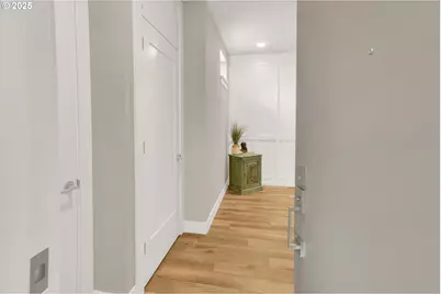 1805 SE Madison St #301, Portland, OR 97214 - Photo 15