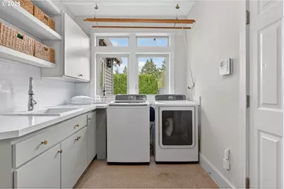 8435 NW Hazeltine St, Portland, OR 97229 - Photo 15