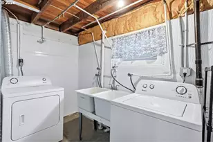 11795 SW 91st Ave, Tigard, OR 97223 - Photo 23