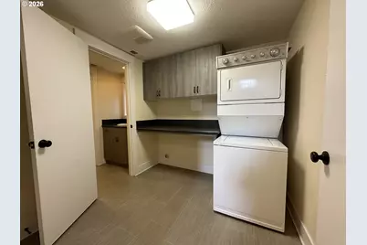 2823 N Killingsworth St, Portland, OR 97217 - Photo 17