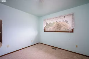 2926 SE 144th Ave, Portland, OR 97236 - Photo 13