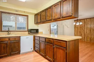 2926 SE 144th Ave, Portland, OR 97236 - Photo 5