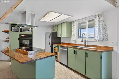 64785 Deer Island Hts, Deer Island, OR 97054 - Photo 13