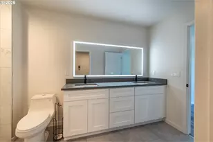 30302 Driftwood Dr, Gold Beach, OR 97444 - Photo 17