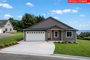30302 Driftwood Dr, Gold Beach, OR 97444 - Photo 1