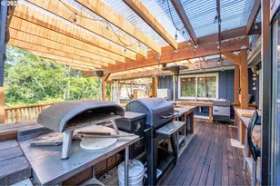 1935 17th St, North Bend, OR 97459 - Photo 25