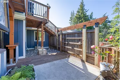 1935 17th St, North Bend, OR 97459 - Photo 39