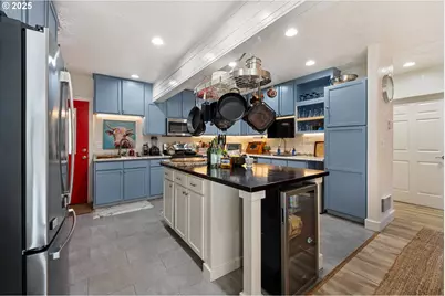 1935 17th St, North Bend, OR 97459 - Photo 13