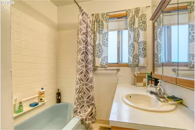 113 SE 7th St, Pendleton, OR 97801 - Photo 17