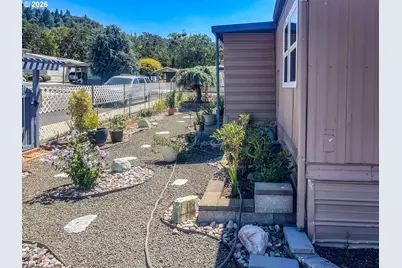 20 NE Mary Ann Ln, Roseburg, OR 97470 - Photo 25