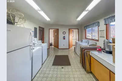 20 NE Mary Ann Ln, Roseburg, OR 97470 - Photo 39
