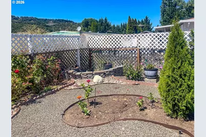 20 NE Mary Ann Ln, Roseburg, OR 97470 - Photo 21