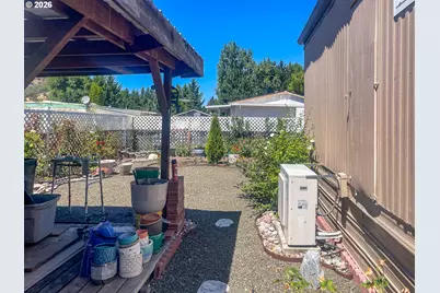 20 NE Mary Ann Ln, Roseburg, OR 97470 - Photo 19