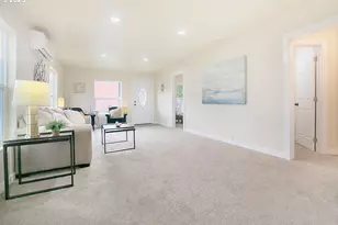 1214 S 5th Ave, Kelso, WA 98626 - Photo 5