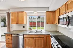 1137 NE 193rd Ave, Portland, OR 97230 - Photo 9