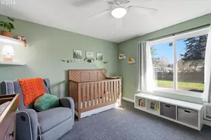 704 E Pinehurst Dr, Newberg, OR 97132 - Photo 19